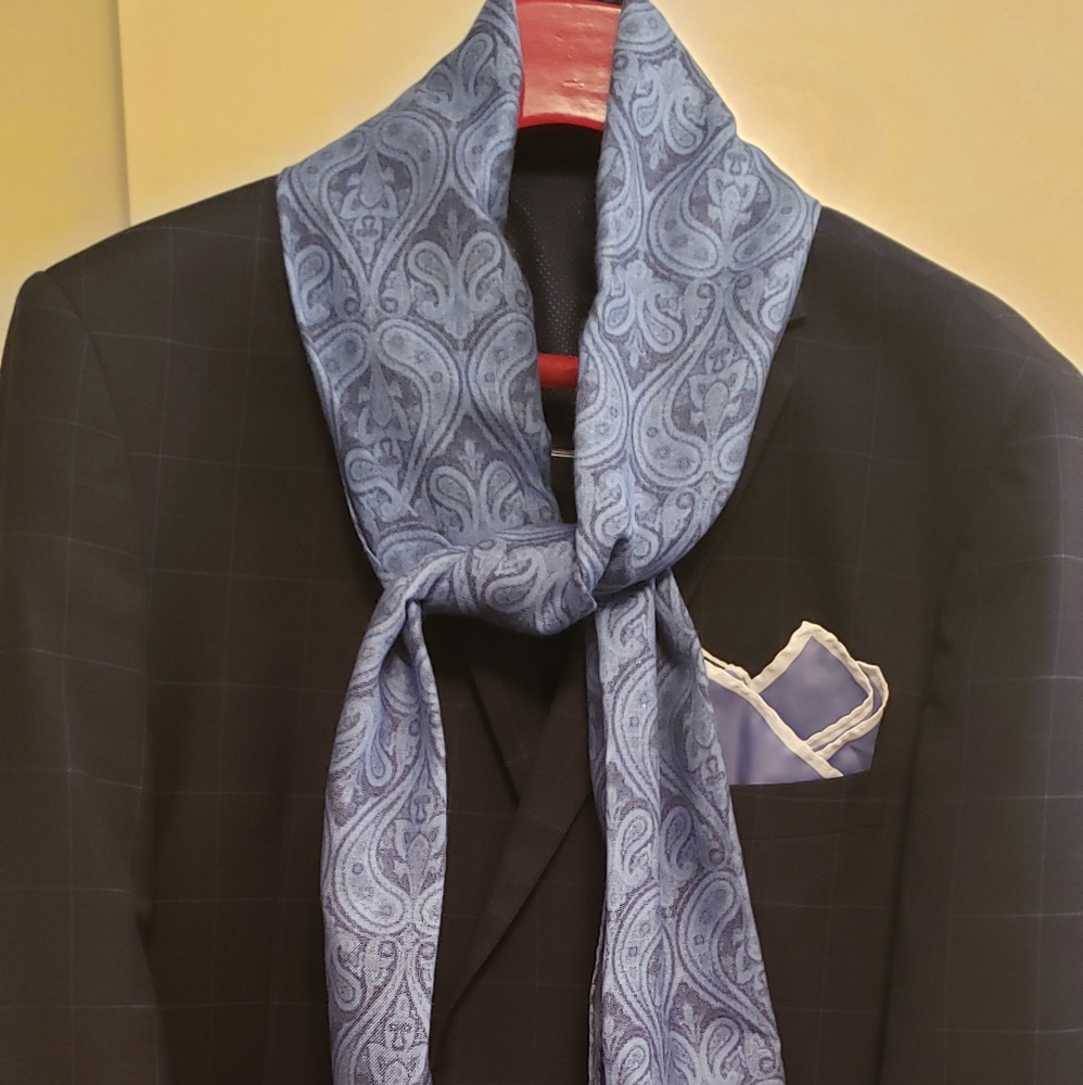 Jos. A. Bank men's scarf - Picture 6 of 12